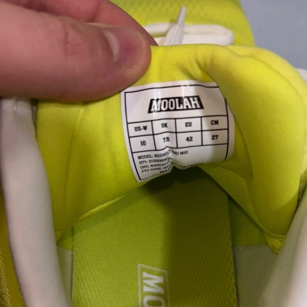 NEW MOOLAH Shoes Moolah Neovolt Pro Mid Highlight Tape Women’s Size 10